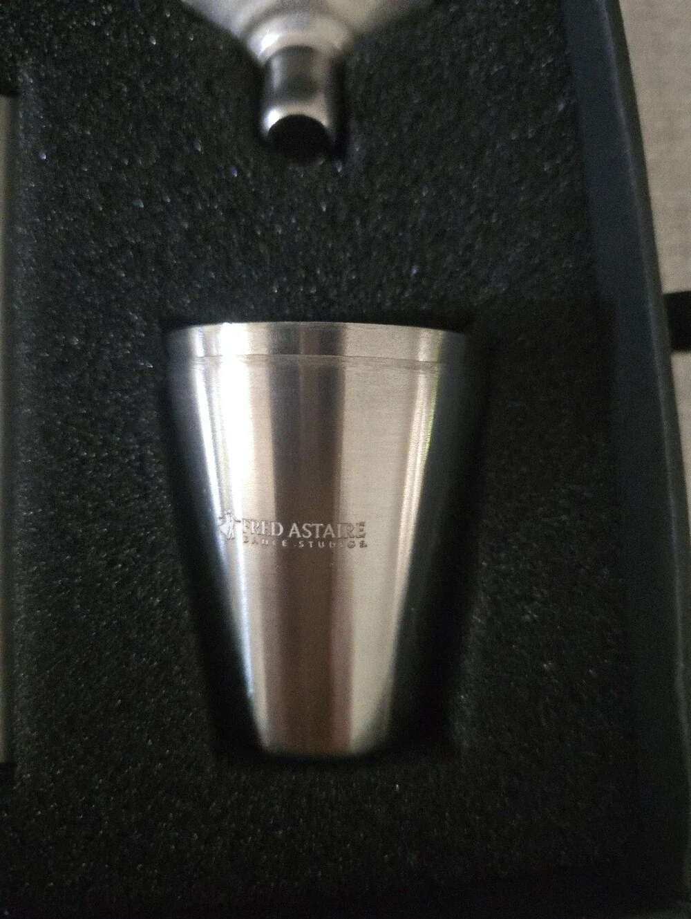 NWOT Fred Astaire Stainless Steel Hip Flask Gift Set